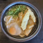 あずみうどん - ごぼう天うどん　　　　　　520円(税込)
            トッピングたまご　　　　　80円(税込)