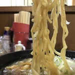 Azumaya - 麺はぷりぷり
