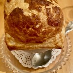 Brasserie Mugi 3 - クリームチャウダー　パイ包み