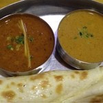ラワットさんの店 モエツカリー - チキンカレーとキーマカレー
