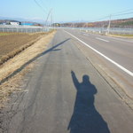 そば処元気屋 - まだまだ先は見えないべさ。この先また左カーブだな･･･-1326