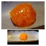御料理 光安 - 黄身の味噌漬け・・定番ですね。黄身のネット感がいいのです。
      簡単そうで自分で作ると意外に難しい品。お酒にピッタリ。