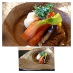 御料理 光安 - 野菜の炊き合わせ・・一見何気ない品ですが、、手間がかけられています。素揚げにしたものや下味を付けたもの・・お野菜が甘いですね。「餡」のお味も秀逸。
      