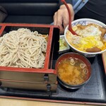 味奈登庵 - カツ丼と蕎麦セット