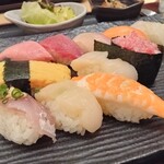 Sushi Shunsen Ryouri Sharizen - 