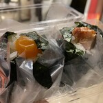 一粒選りおにぎり 空海 - 特製卵黄醤油漬け、唐揚げマヨネーズ
