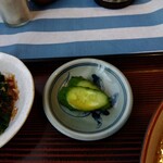 そば処 久楽 - 「きゅうりの漬物」をパチリ＃