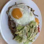 焼きそば　さいとう - 焼きそば特大750円、肉100円、たまご2個100円