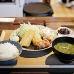 Tachiuo - ◉黄金アジフライ魚屋さんの唐揚げMIX定食　1,300円