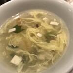 上海亭 - 玉子スープ。