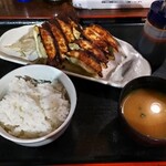 坐・茶土家 - 餃子定食