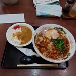 そば処 更科 - セットメニュー C：中華、1,100円。