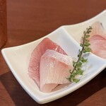 酒肴場 屯 - ブリ、ヒラマサ