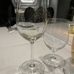 アッシュ - あま海老にかけたオイルに香り付したのと同じハーブを水出ししたもの