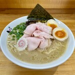 麺屋 しん蔵 - 限定 塩とんこつ 950円  チャーシュー 350円