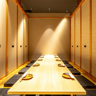 寛ぎの掘りごたつ【全席完全個室】和モダンなプライベート空間で