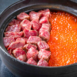 Salmon roe and meat clay pot rice for 2-3 people