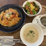 モアカフェ - 料理写真:彩り野菜のカポナータソースとサラダ、スープセット