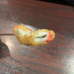 串揚げ屋　福爐 - 練り物の中に大葉が入ってるやつ。うまい！