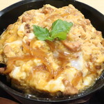 Jidori Kappou Kawashou - 【ランチ】親子丼（数量限定，山形県産つや姫使用，お新香付）