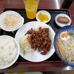 台湾料理 味源 - 平日のランチ  コマ焼き定食700円（税抜）