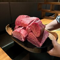 中目黒焼肉 登牛門 - お肉の紹介