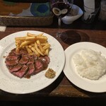 ルセット シェ イイナ - ご飯が美味しく、ローストビーフとご飯だけで満足してしまいそうです。