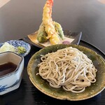 Shin Osakana To Yasai - ランチ盛り蕎麦天ぷら付き