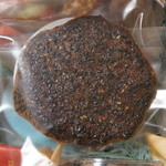 石間舗 - 「ゴマ煎餅」ではなく「しらすクッキー」です。