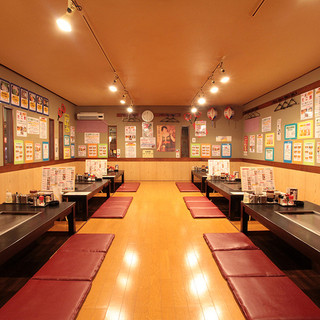 ご宴会に最適♪広々掘りごたつのお席ご用意しております！