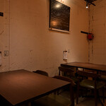 紅の灯 ノヴ - テーブル