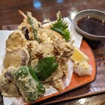 そば処　松屋 - 料理写真:「ちらし天ぷら盛り合せ」