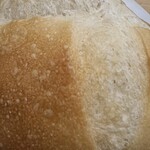 ヒルサイドパントリー - 天然酵母丸パン（S）　のアップ
