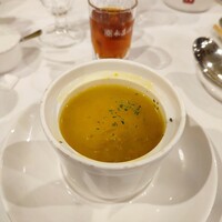 個室中華 頤和園 溜池山王店 - 南瓜のポタージュ フカヒレなど具沢山！