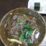 更科 - 肉南そばとおにぎり（こんぶ）