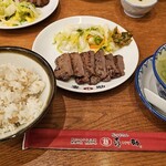 味の牛たん喜助 - 