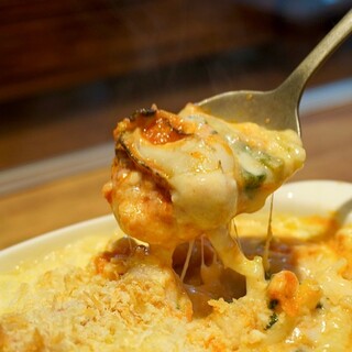 風味豊かで濃厚なグラタンは「まかいの牧場」の牛乳が秘訣！