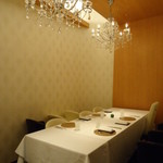 Restaurant La FinS - こちらは明るい雰囲気の個室
