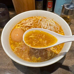 十人十色 - レギュラースープに自家製ラー油とお酢を加えて溶き卵を加えたスープ
