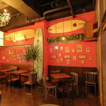 Cafe+dining+Bar colonial Banquet Capo - サーフボード側内観