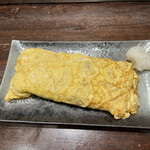 京とんちん亭 - 出し巻き６５０円。出汁たっぷりのふわふわ玉子焼きです。味付けは少し濃い目でしたが、お友達は大喜びでした（笑）