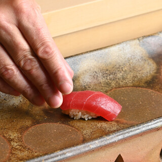 毎朝仕入れる北海道の海鮮や道産米などこだわりの素材を使用