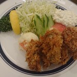 京橋モルチェ - 牡蠣フライアップ