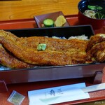 舟屋 - 2022年12月　はみだし重　余裕の横たわり