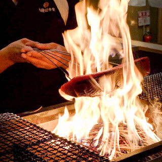 The famous ``Straw-grilled Bonito'' and ``Domestic Raw Tuna Toro-grilled'' are exceptional!