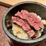 響亭 - 石焼きガーリックライスにシャトーブリアンのっけ