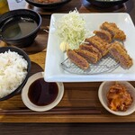 ローストビーフ丼 やまと - 牛カツ定食　大