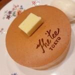 The tee Tokyo　supported by MLESNA TEA - パンケーキ(キャラメル･アールグレイ･ベリーのシロップとお塩がデフォで付いてきます)