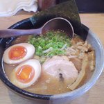 極麺 小次郎  - 味玉らぁ麺