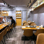 さかながはねて - 店内の様子